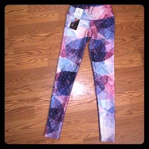 MyInnerfire yoga leggings NWT- (sz 6=S)