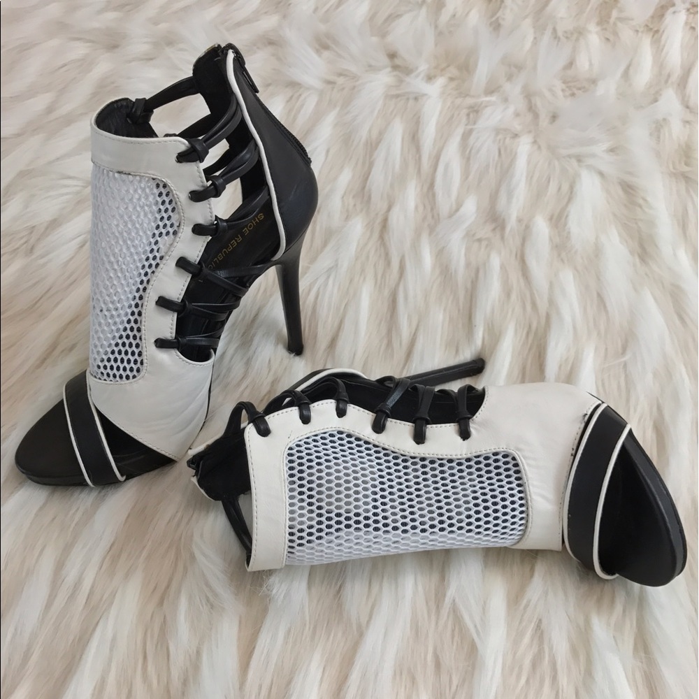 White and black mesh sporty booties