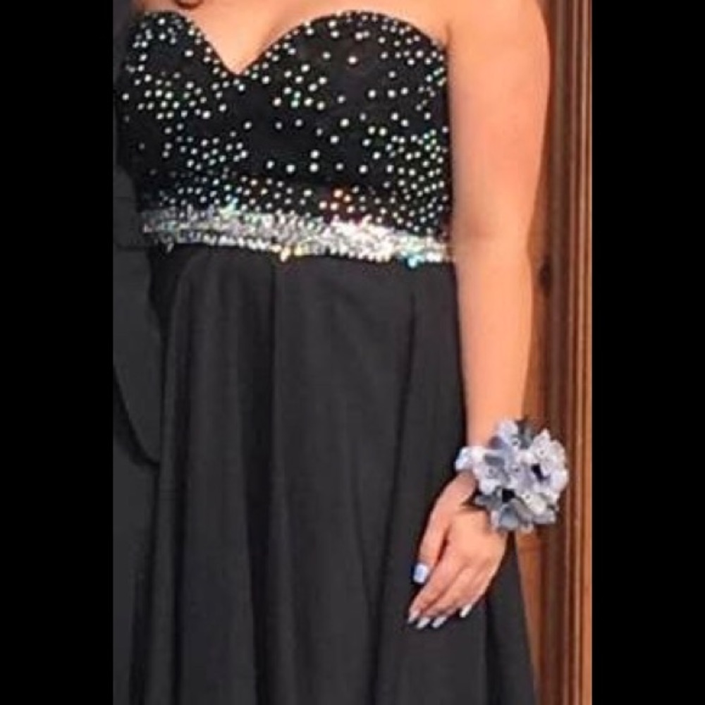 black strapless formal dress!!!!