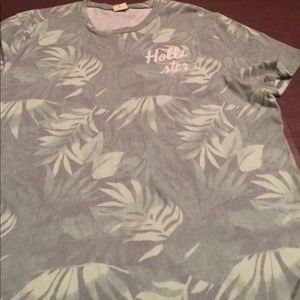 T-shirt by Hollister