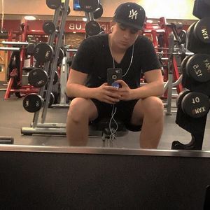 Meet your Posher, Admir