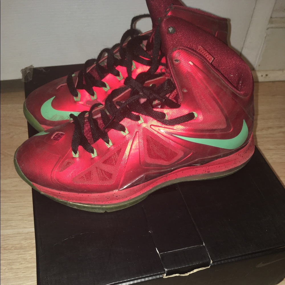 Nike lebron 10 Christmas