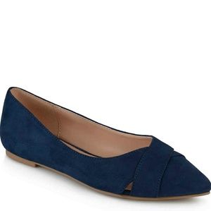 Journee Collection Winslo Flat DSW