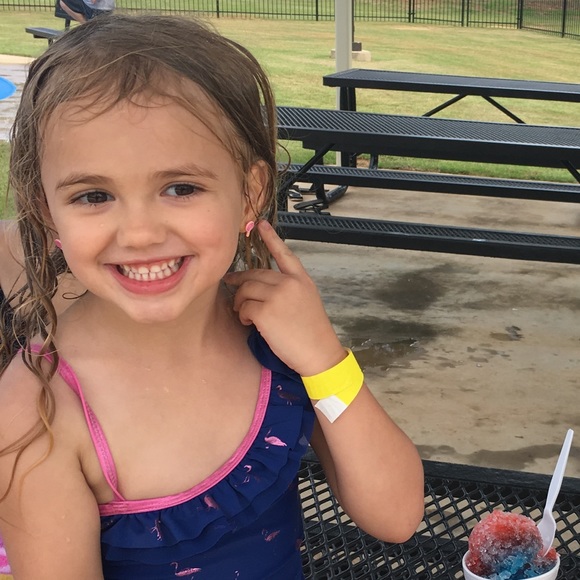 Meet your Posher, Kellie - Picture 2 of 2