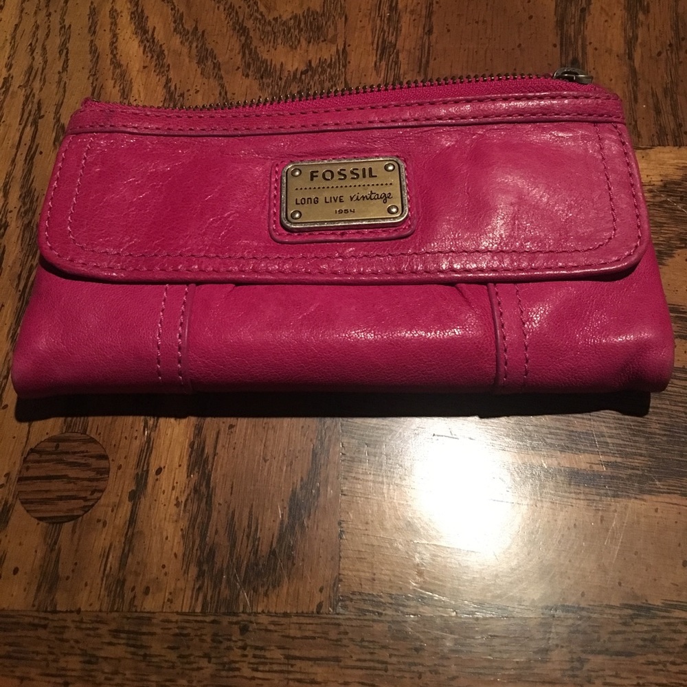 Pink fossil wallet clutch