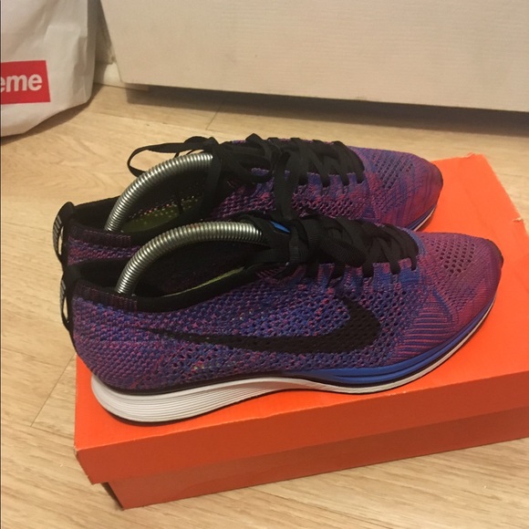Nike flyknit racers - Picture 1 of 3