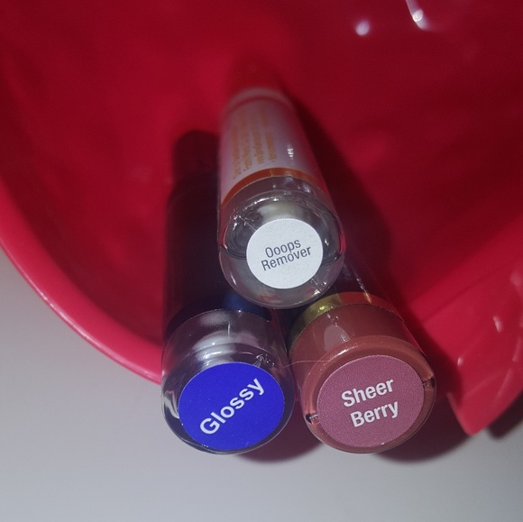 Lipsense Starter Kit - Picture 4 of 4