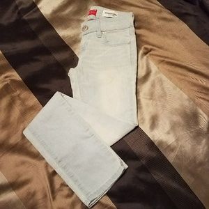 ✔✔✔ SOLD Guess Jeans ✔✔✔