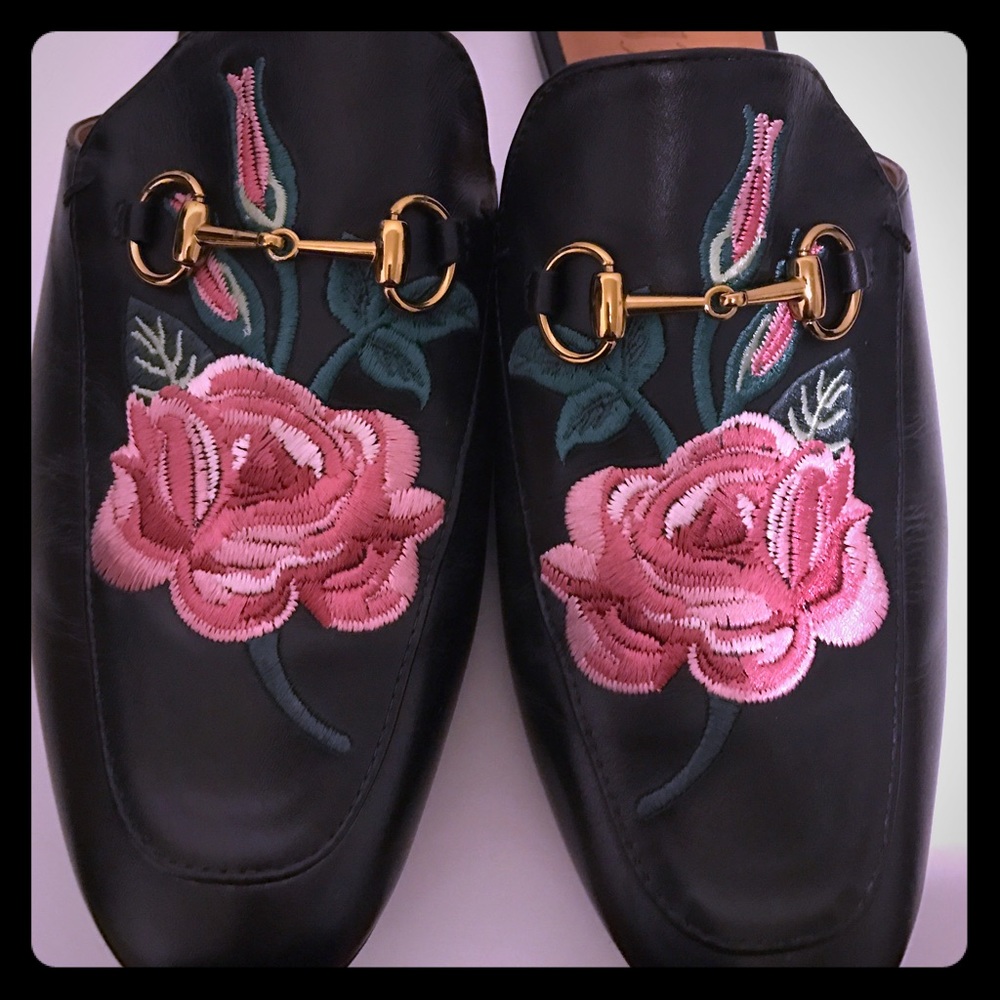 Floral embroidered leather Mule