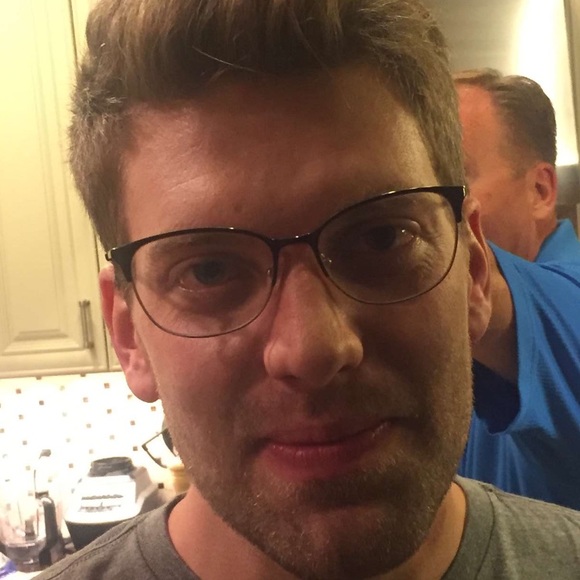 Meet your Posher, Jared - Picture 1 of 1