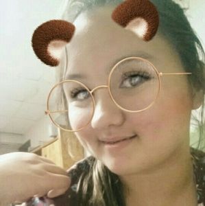 Meet your Posher, Madyson