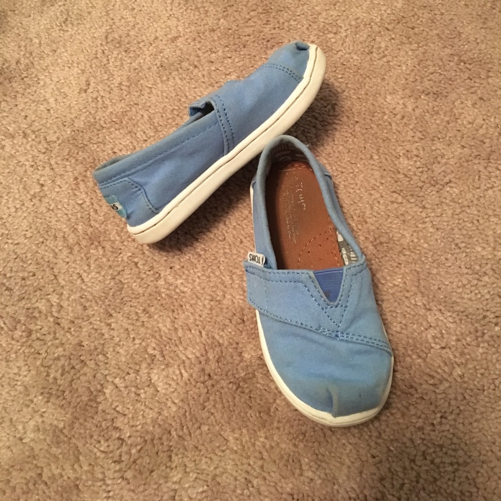 Toms