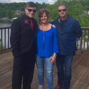 Meet your Posher, Paula