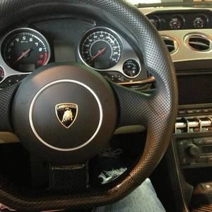 Meet your Posher, Hermes