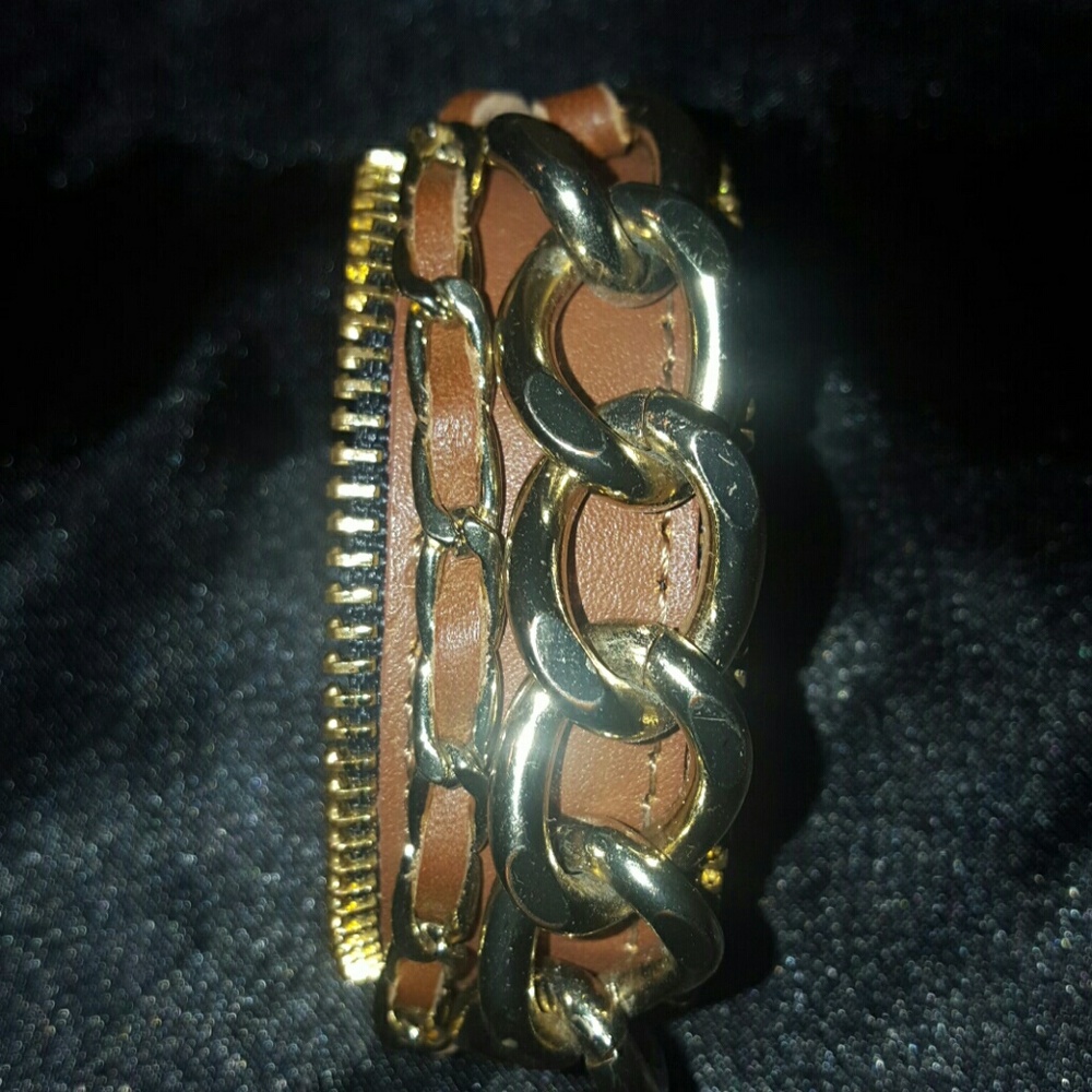 🆕️Genuine Leather Gold Link Cuff Bracelet