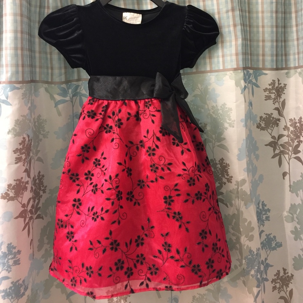 Like New worn once size 5 black velvet top dress