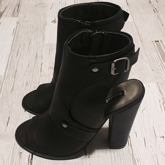 Michael Antonio ⚡️ Block Heel Sandal - Picture 2 of 4