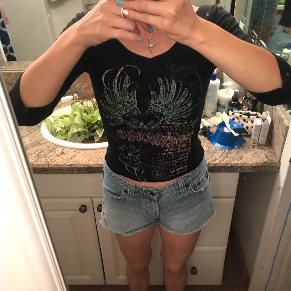 Super cute black half sleeves cold shoulder Tshirt