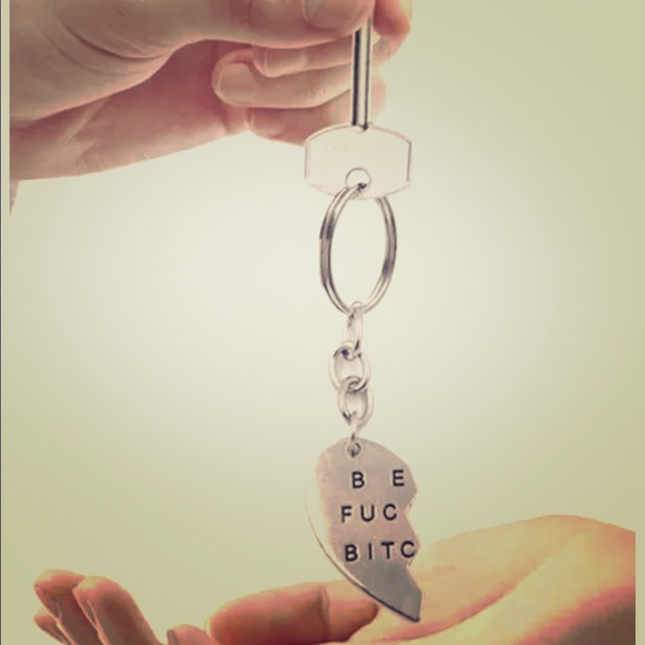 BEST FUC*ING BITCHES 2 PIECE HEART KEYCHAIN BFF - Picture 3 of 7