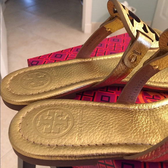 🆕Tory Burch MILLER sandals, Metallic Gold Leather - Picture 3 of 8
