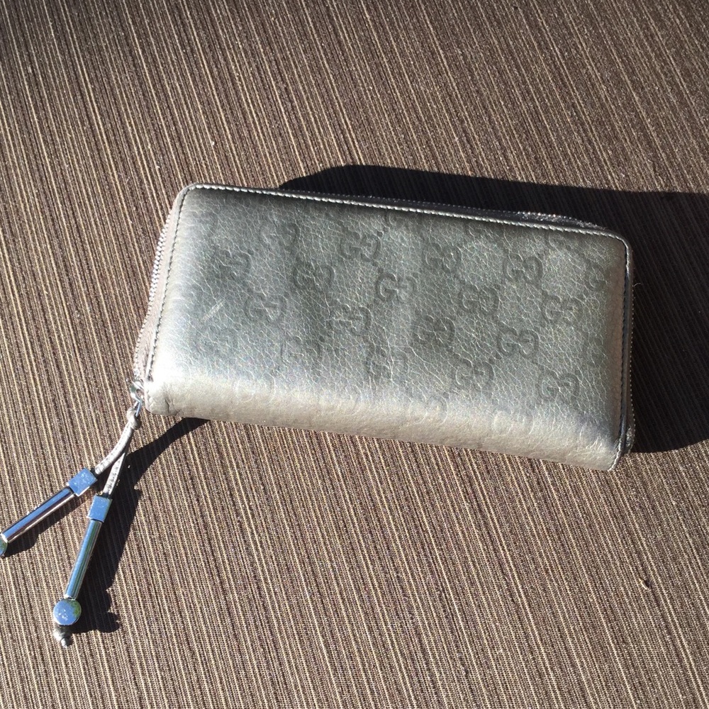 Gucci Wallet--Authentic - Picture 3 of 3