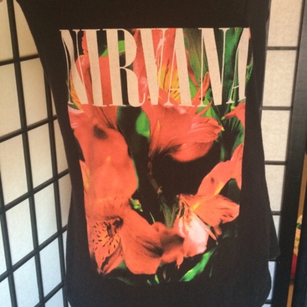 NIRVANA TANK