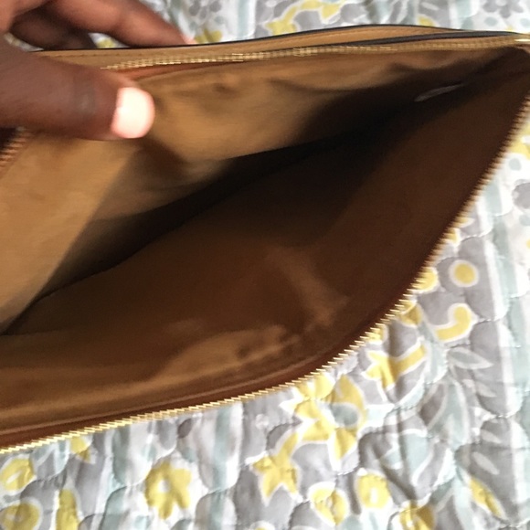 Who wants to buy - Picture 2 of 3