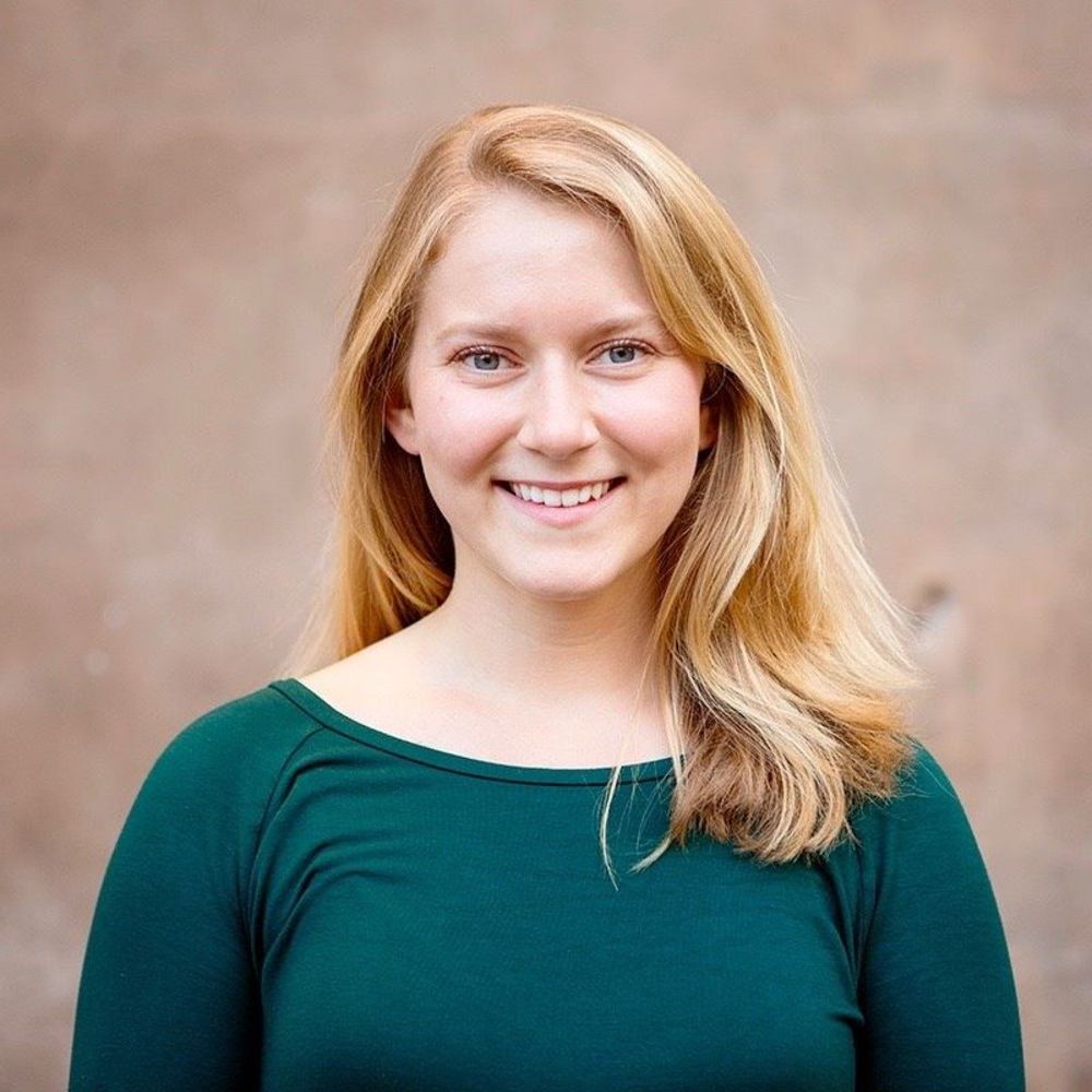 Meet your Posher, Emily