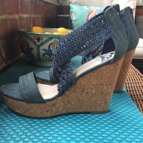 Platform wedges BNWOT - Picture 2 of 6