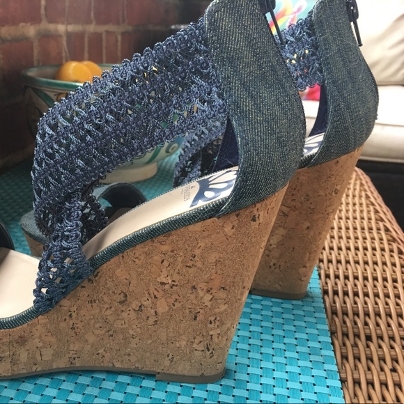 Platform wedges BNWOT - Picture 3 of 6