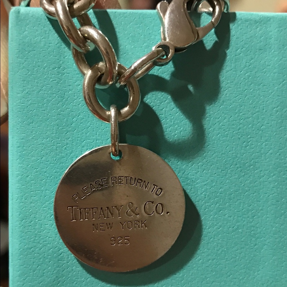 Return to Tiffanys round charm bracelet