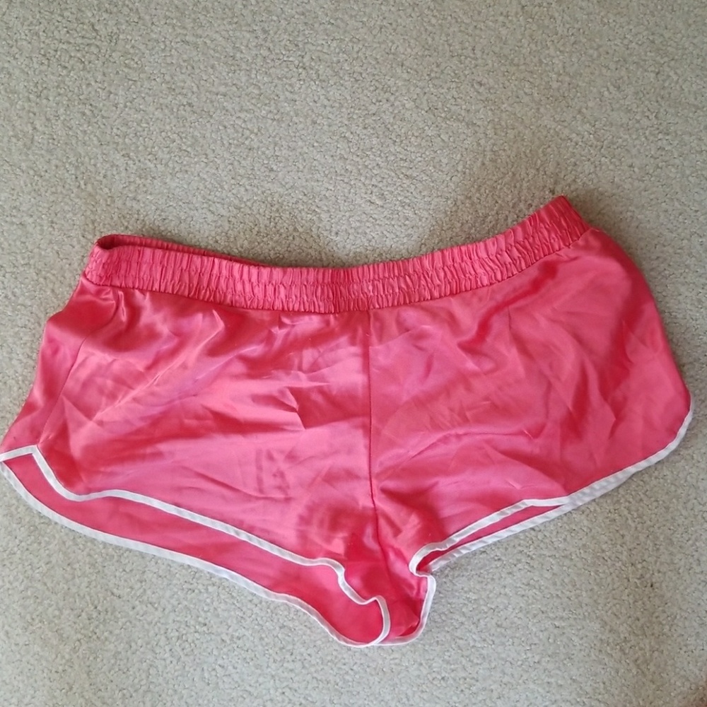 VS  silky hot shorts