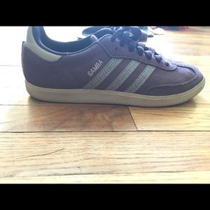 Samba Adidas tennis shoes