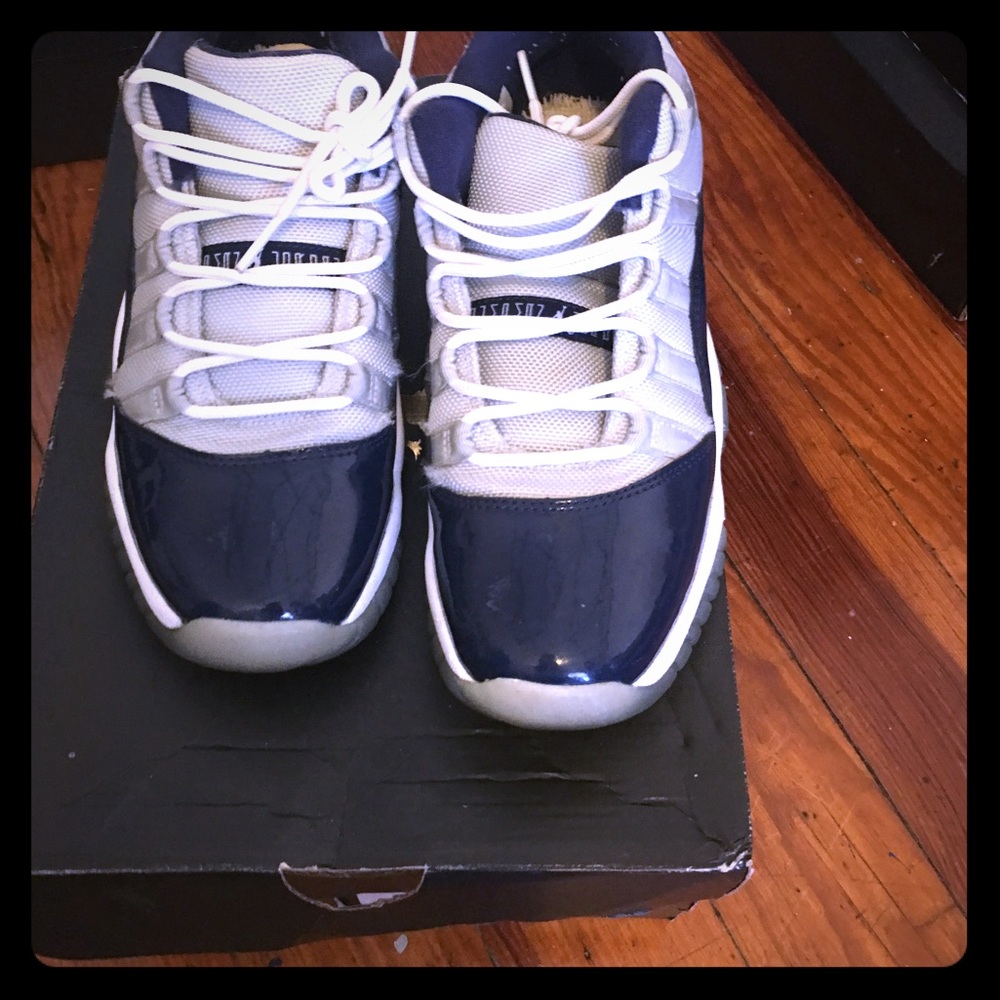 Jordan Retro 11 "Georgetowns"