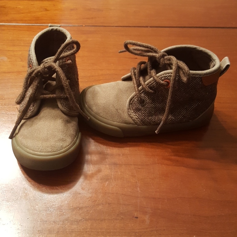 Old navy sz 6t shoe
