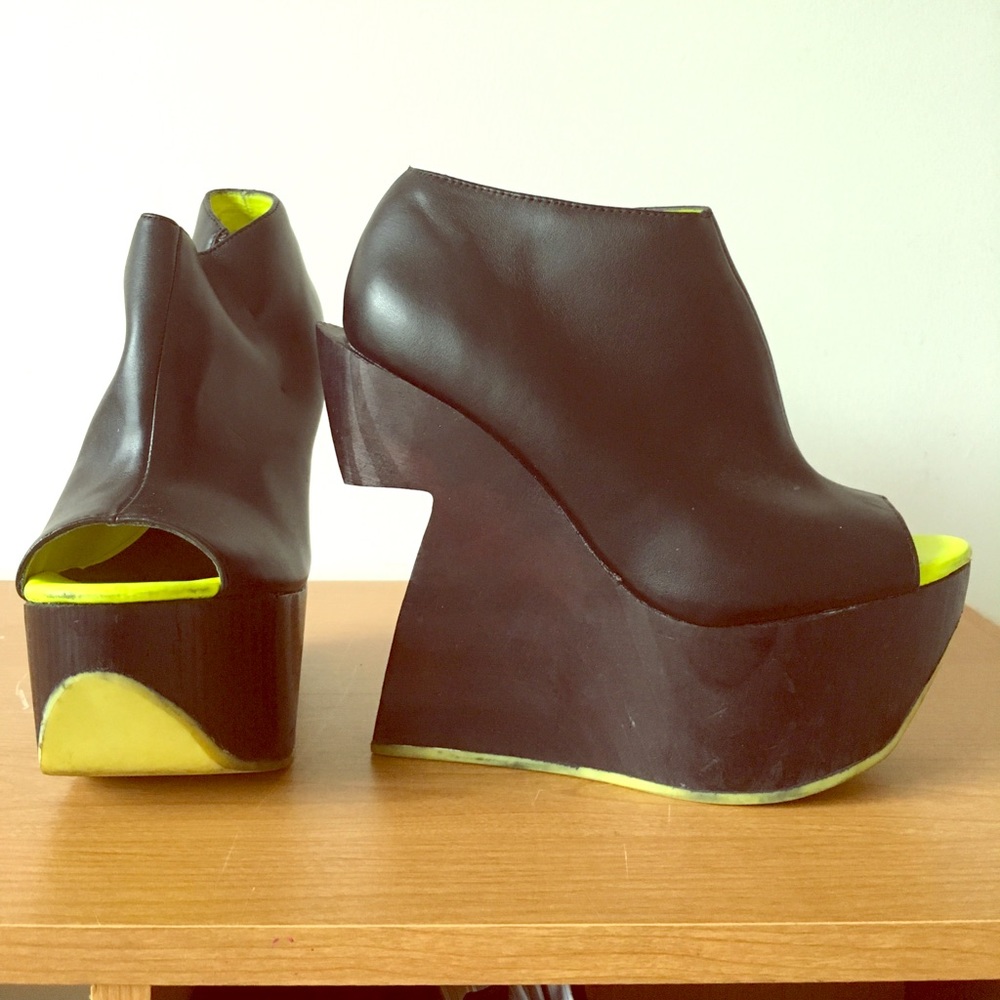 PRICE DROP! Open Toe Bootie