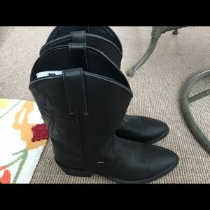 Justin size 12 black boots new