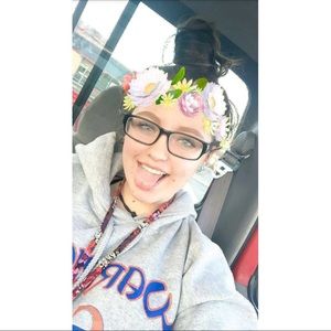 Meet your Posher, Julia