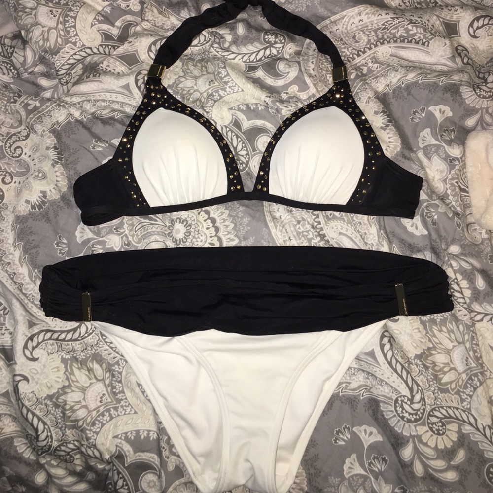 Victoria's secret swim ✨