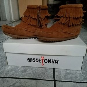 Minnetonka Double Fringe Side Zip Boots (Toddlers)