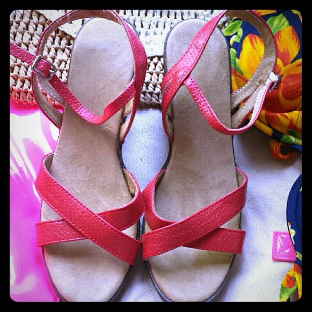 Sandals shoes