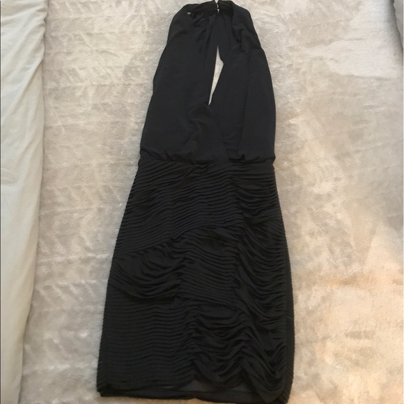 *SOLD* BCBGMaxAzria NWOT Plunge Bodycon Dress - Picture 4 of 4