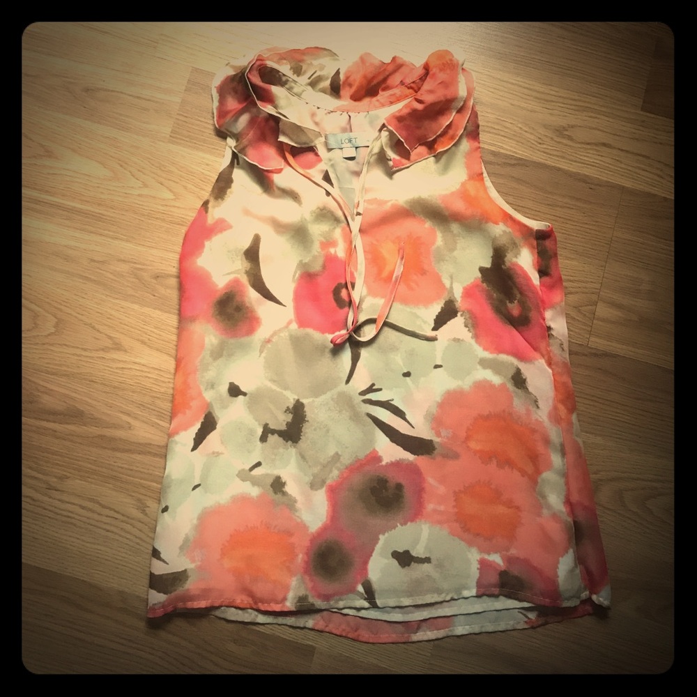 L O F T • sleeveless blouse • 👚