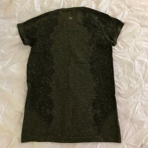 Lululemon Swiftly Tech Short Sleeve Crew