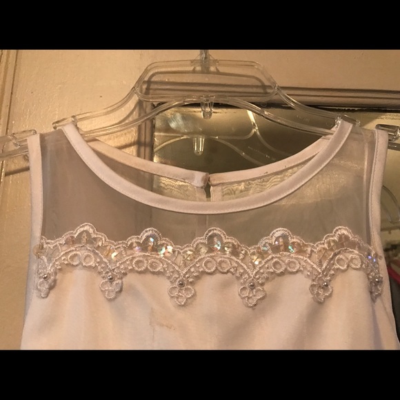 Beautiful Flower Girl/ Jr. Bridesmaid Dress - Picture 3 of 8