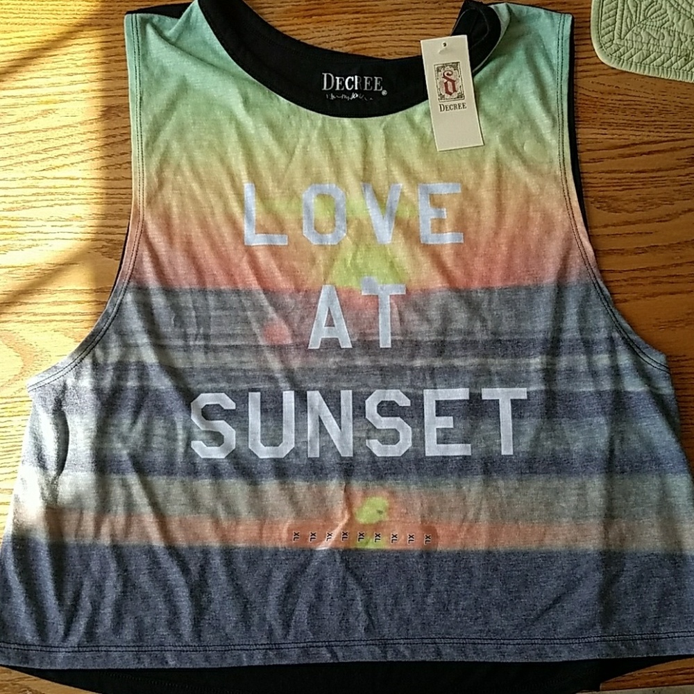 Decree tank top