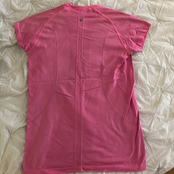 Lululemon Swiftly Tech Short Sleeve Crew - Picture 3 of 4