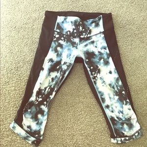 Rare Lululemon Print Capris