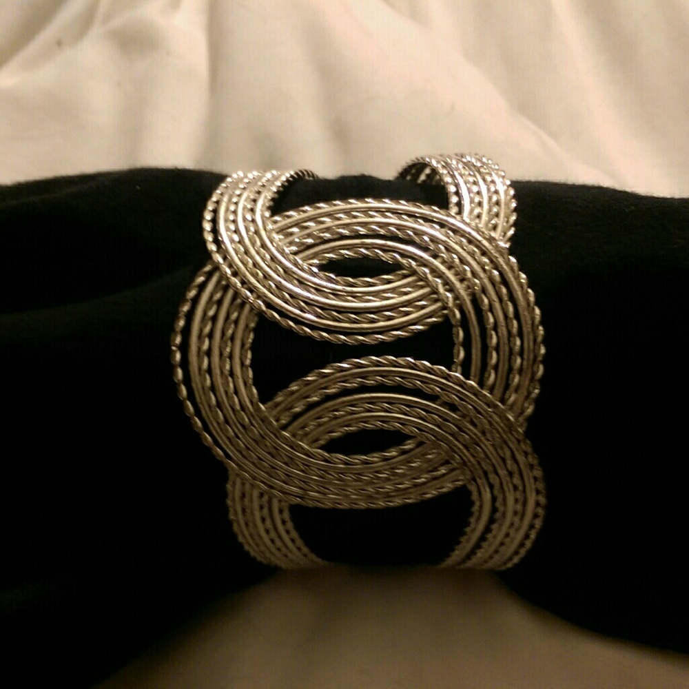 Celtic knot bracelet