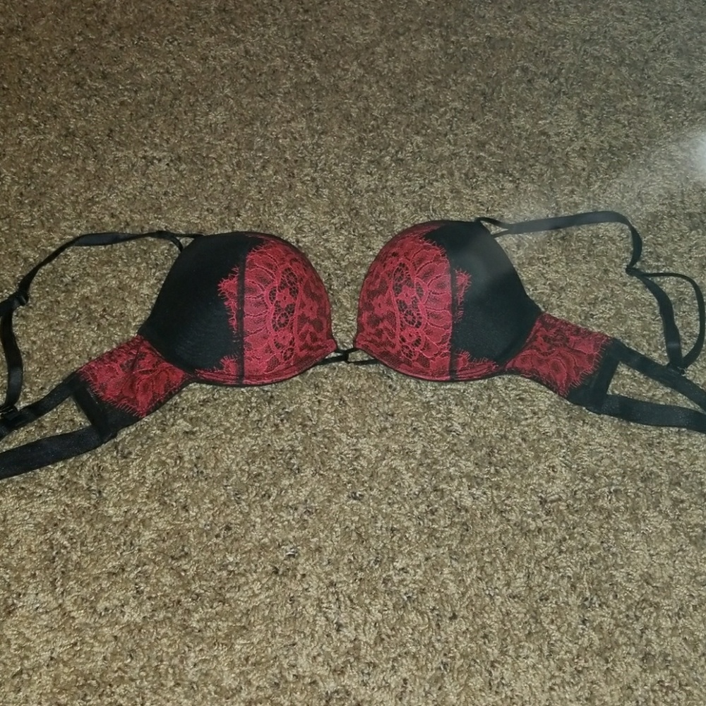 VS bombshell bra (add 2 cup sizes)